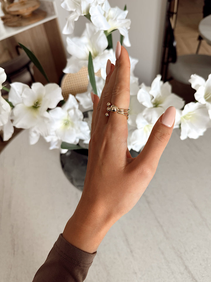 Золоте кільце «Сфера» з чотирьма кулями